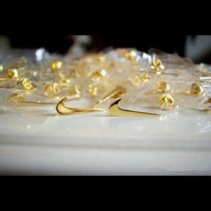 COPY - Swoosh Pins (1 Set=2 pins)